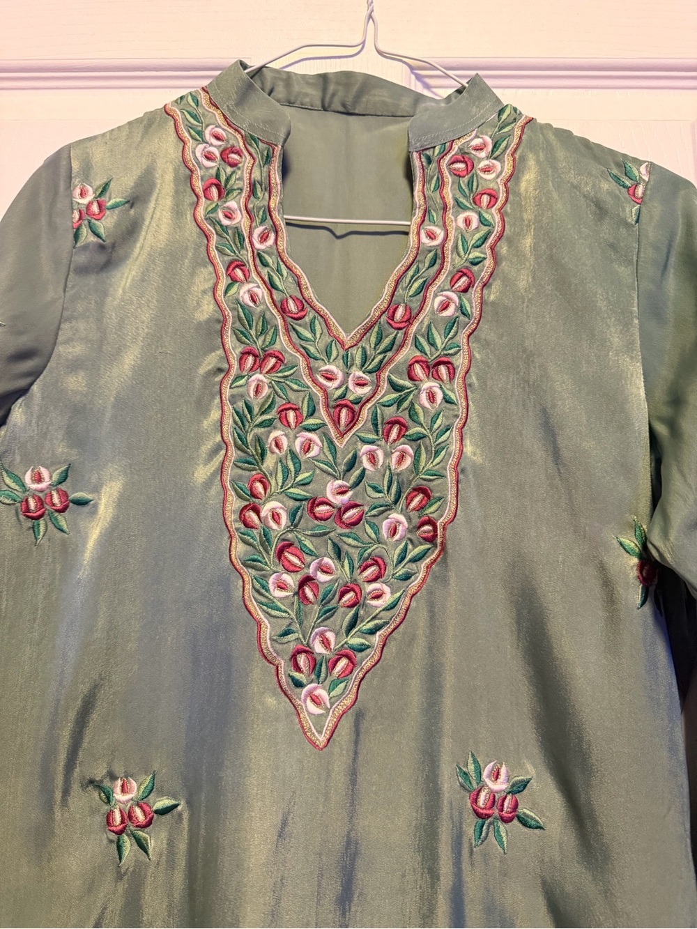 Green Embroidered Tunic Dress with Pink Floral Accents - Picture 4 of 6